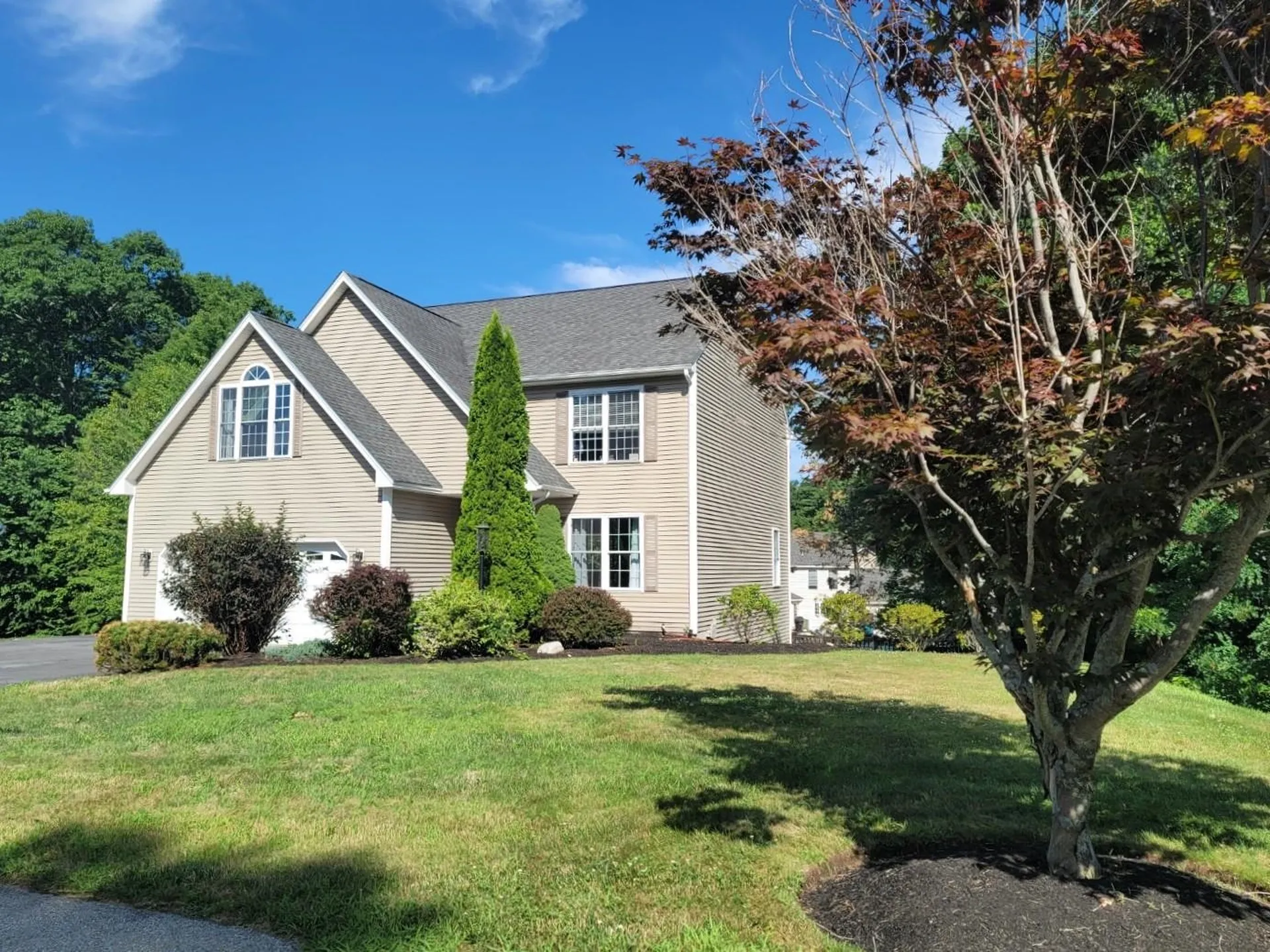 12 Thistle Lane Hooksett NH 03106