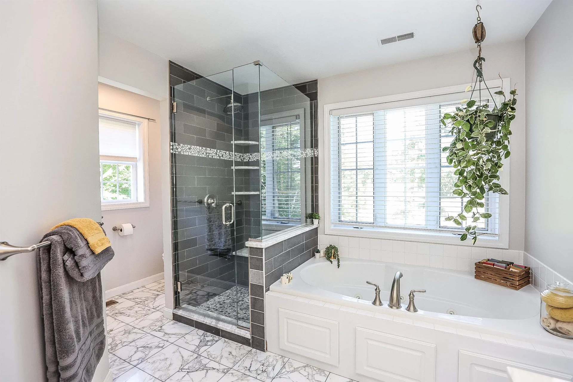 12 Thistle Lane Hooksett NH 03106