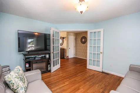 12 Thistle Lane Hooksett NH 03106