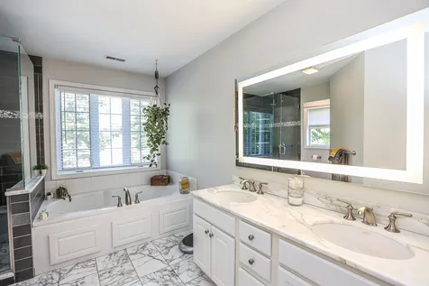12 Thistle Lane Hooksett NH 03106