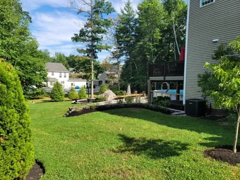 12 Thistle Lane Hooksett NH 03106
