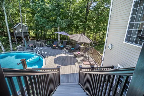 12 Thistle Lane Hooksett NH 03106