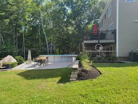 12 Thistle Lane Hooksett NH 03106