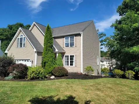 12 Thistle Lane Hooksett NH 03106