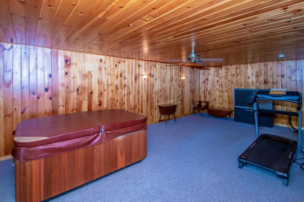 292 Cloutier Drive Stark NH 03582