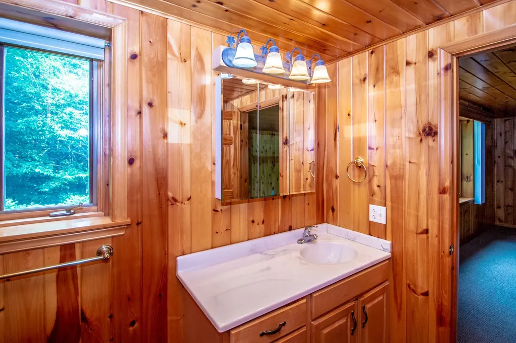 292 Cloutier Drive Stark NH 03582