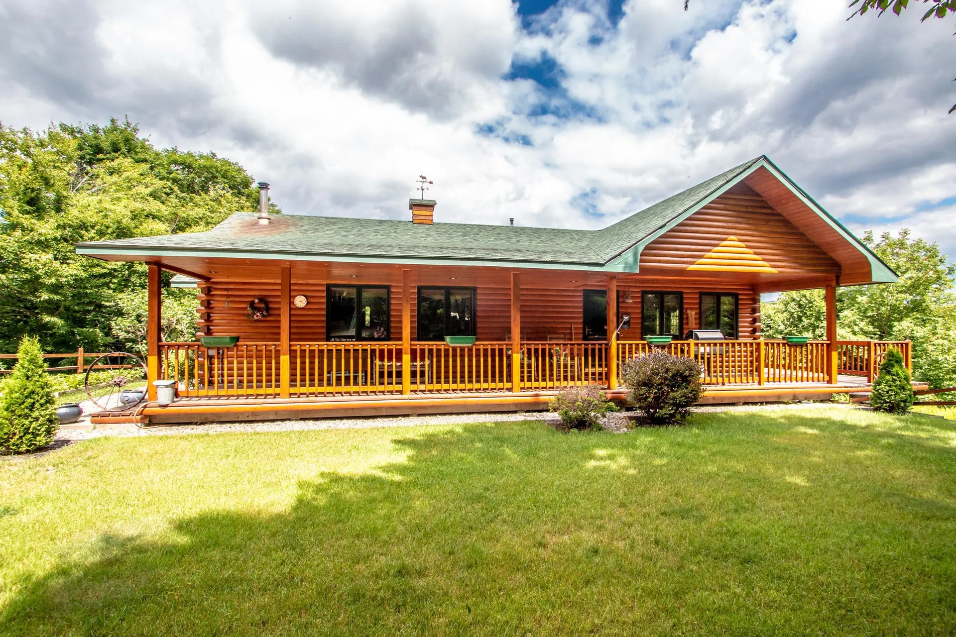 292 Cloutier Drive Stark NH 03582