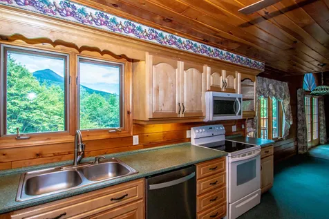 292 Cloutier Drive Stark NH 03582