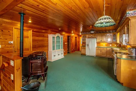 292 Cloutier Drive Stark NH 03582