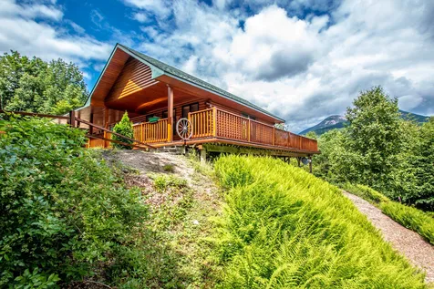 292 Cloutier Drive Stark NH 03582