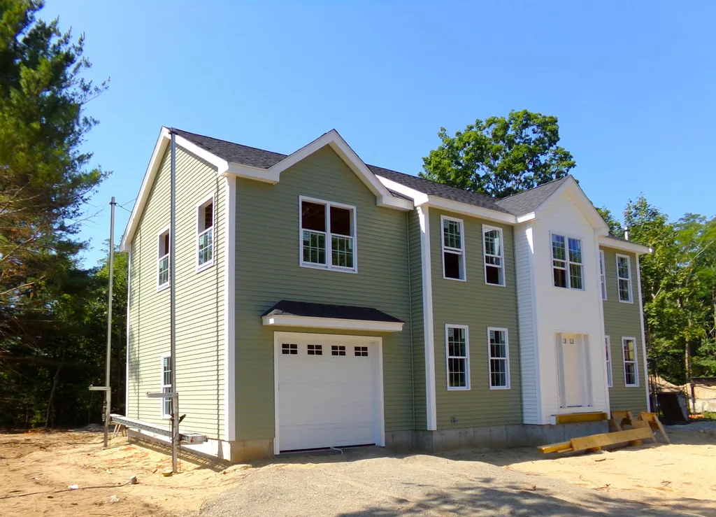 25 Pages Lane Seabrook NH 03874