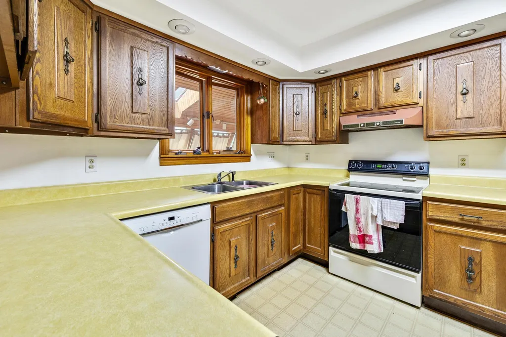 106 Canada Street Swanton VT 05488