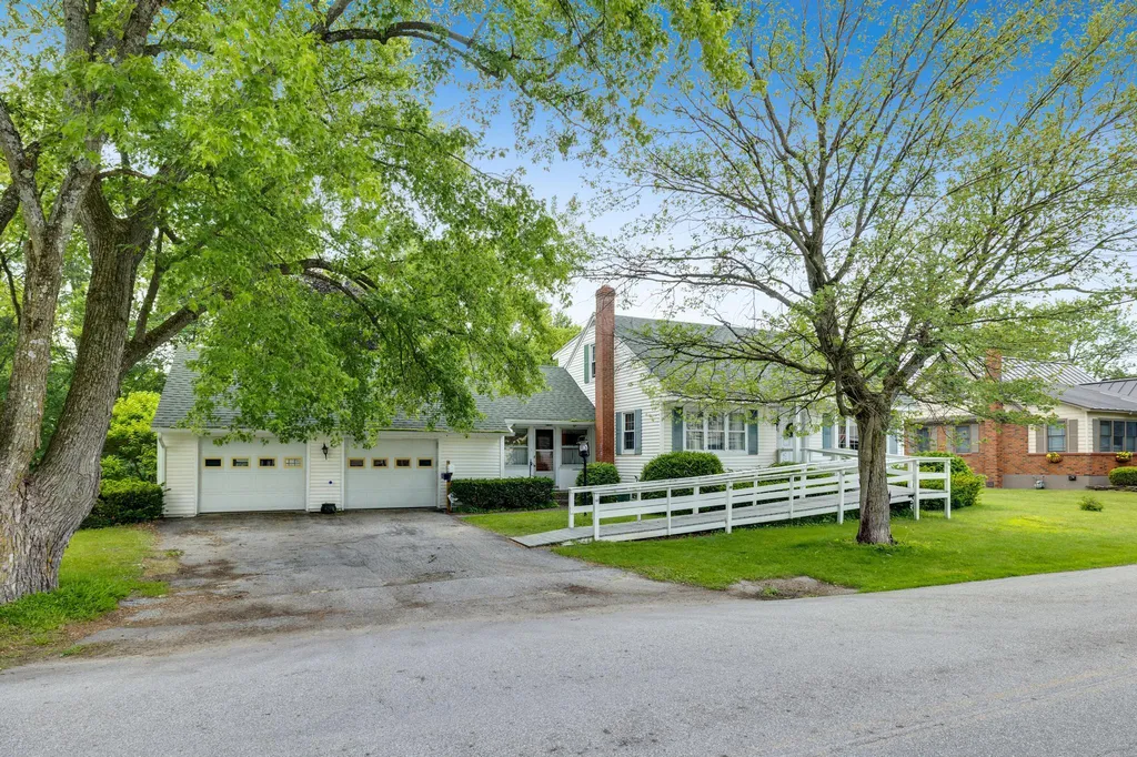 106 Canada Street Swanton VT 05488