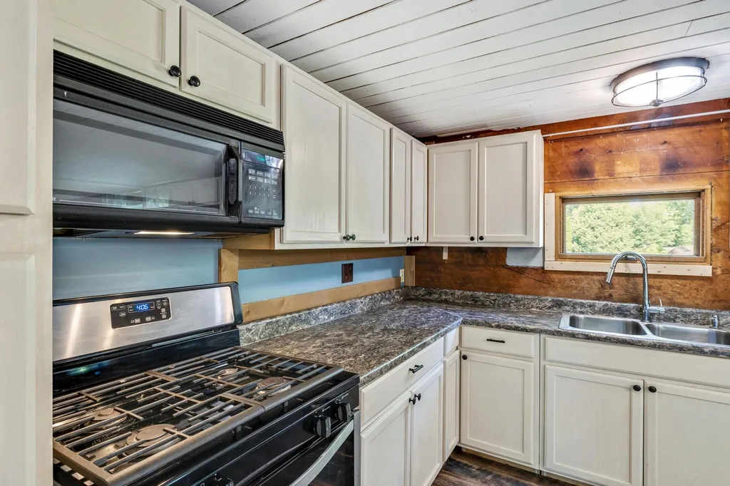 119 Adams School Road Grand Isle VT 05458
