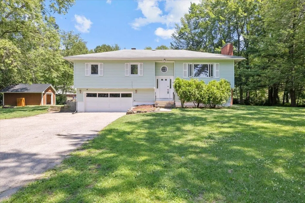 81 Belwood Avenue Colchester VT 05446