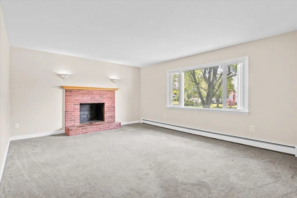 81 Belwood Avenue Colchester VT 05446