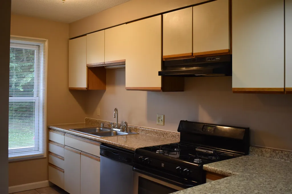 44 Marsten Lane Enfield NH 03748