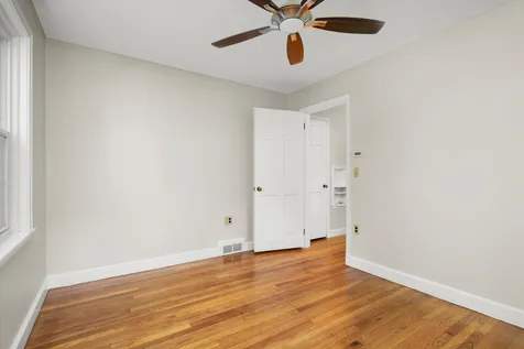 25 Portsmouth Avenue Manchester NH 03109