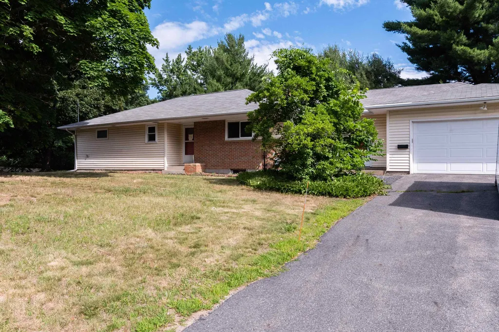 2 Browning Avenue Nashua NH 03062