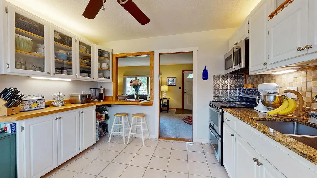 53 Shady Lane Colchester VT 05446