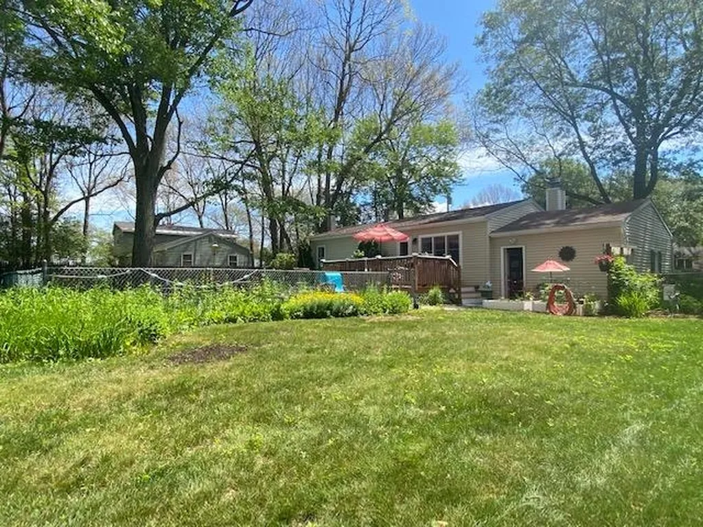 53 Shady Lane Colchester VT 05446
