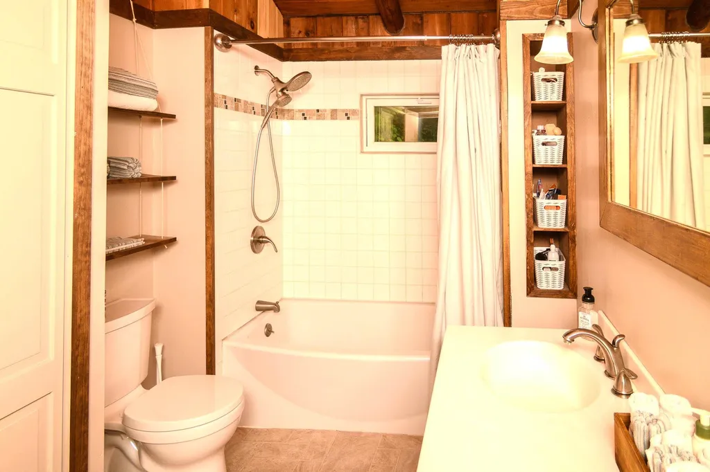 161 East Putney Falls Road Putney VT 05346