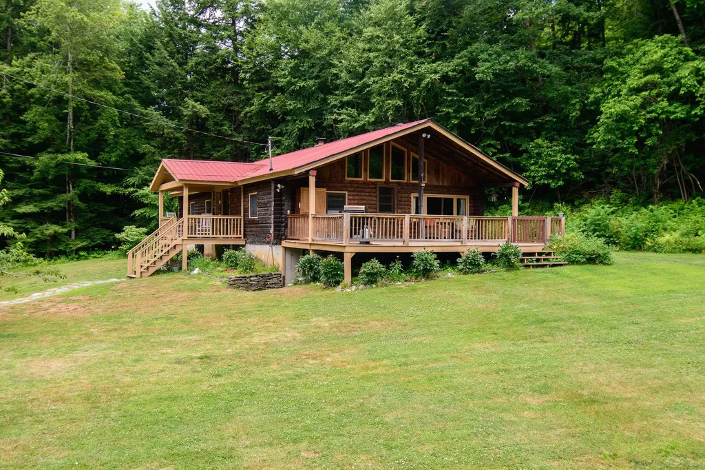 161 East Putney Falls Road Putney VT 05346