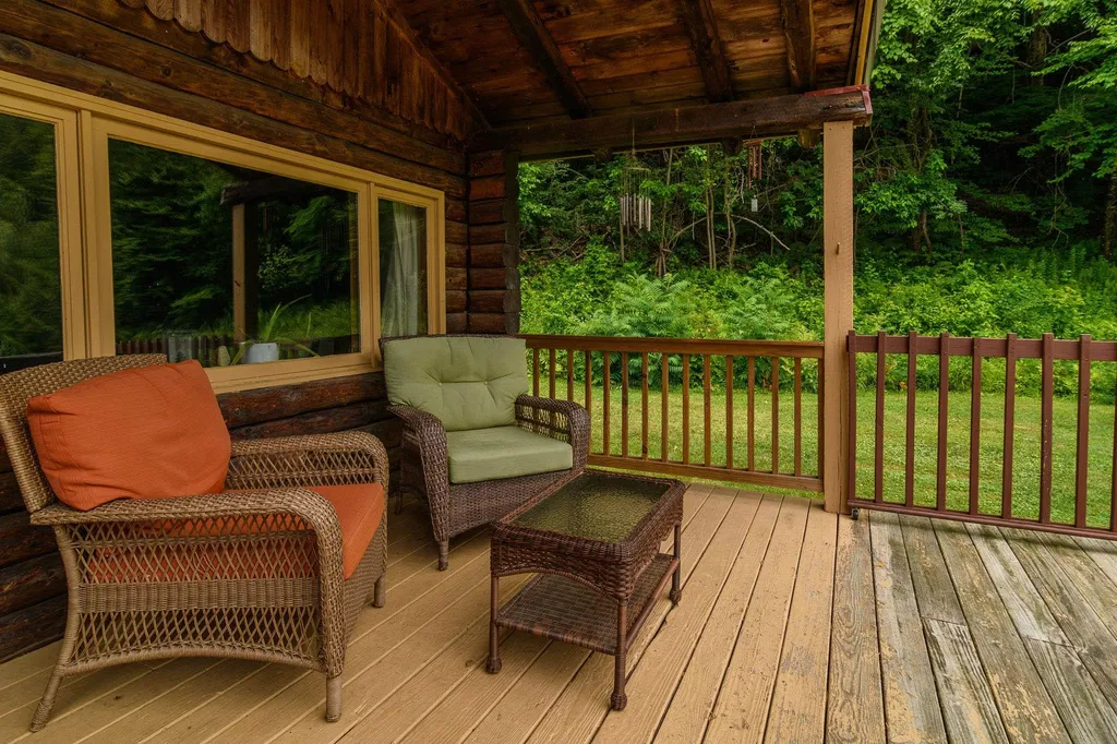 161 East Putney Falls Road Putney VT 05346