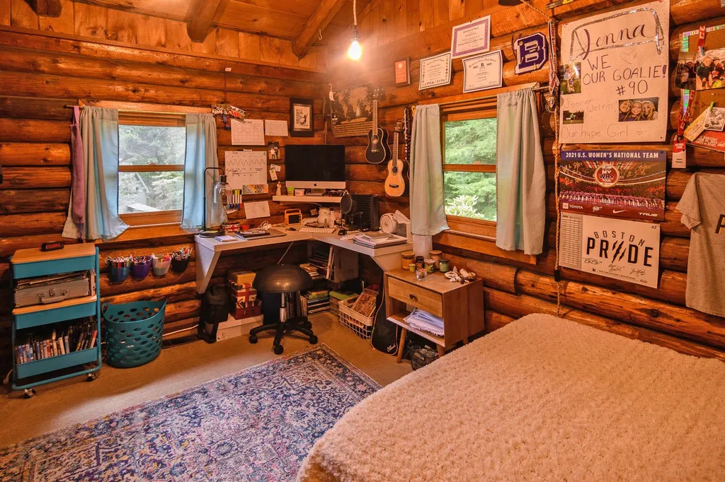 161 East Putney Falls Road Putney VT 05346