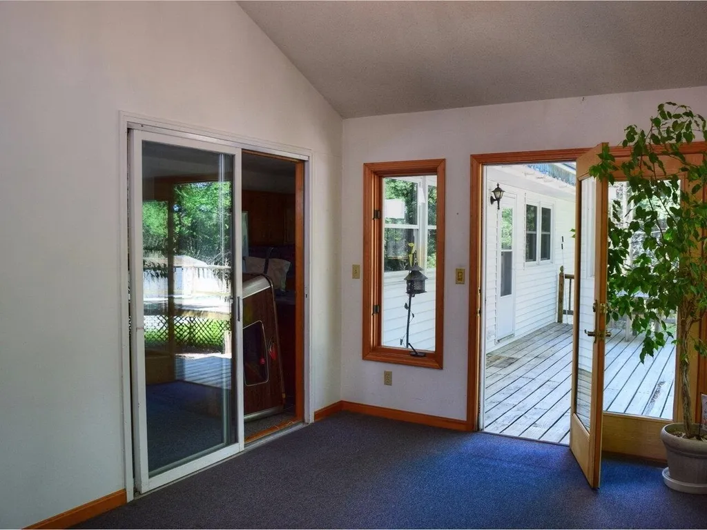 6 Upland Road Essex VT 05452