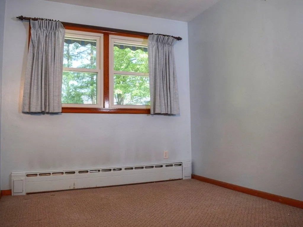 6 Upland Road Essex VT 05452