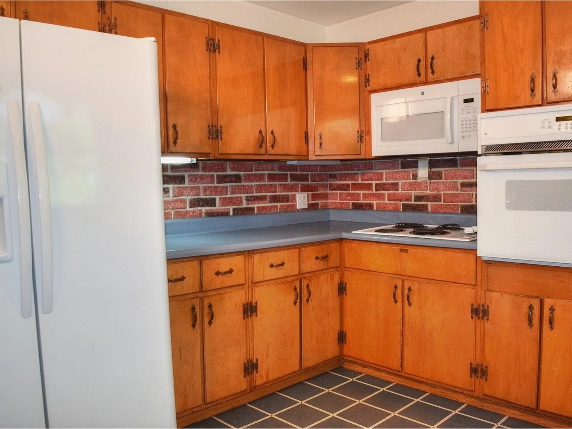 6 Upland Road Essex VT 05452