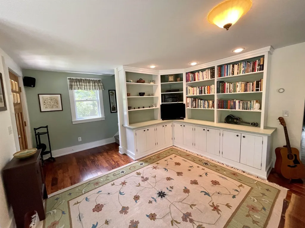 36 Lawrence Street Haverhill NH 03765