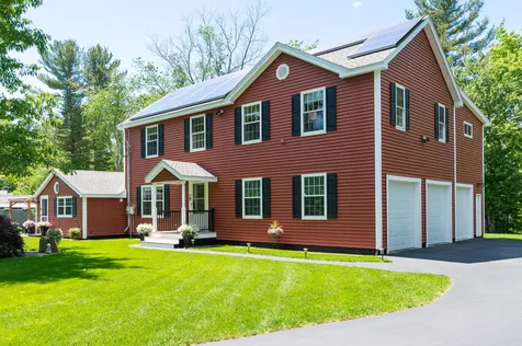 9 Rose Avenue Plaistow NH 03865