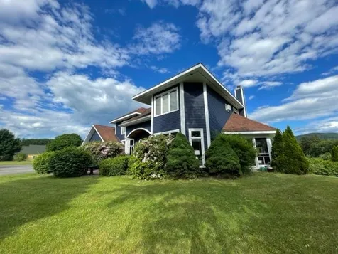 86 Goodwin Road Gilford NH 03249