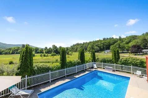 86 Goodwin Road Gilford NH 03249