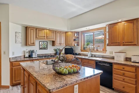 86 Goodwin Road Gilford NH 03249