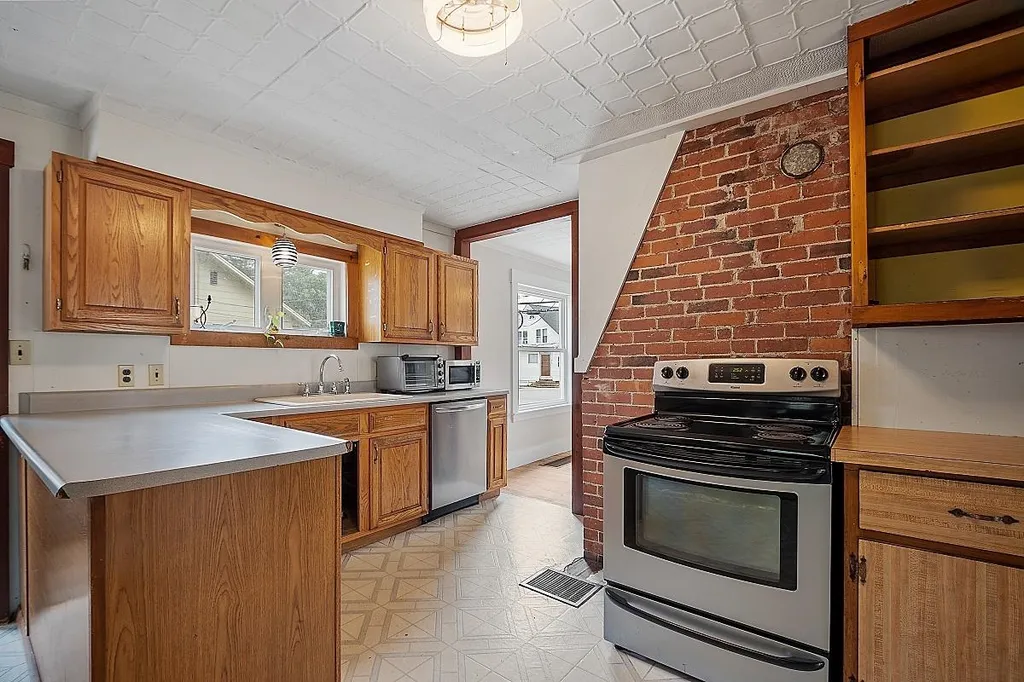 323 Park Avenue Keene NH 03431