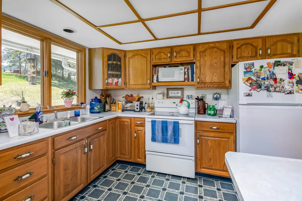 27 Cherrywood Drive Barre Town VT 05641