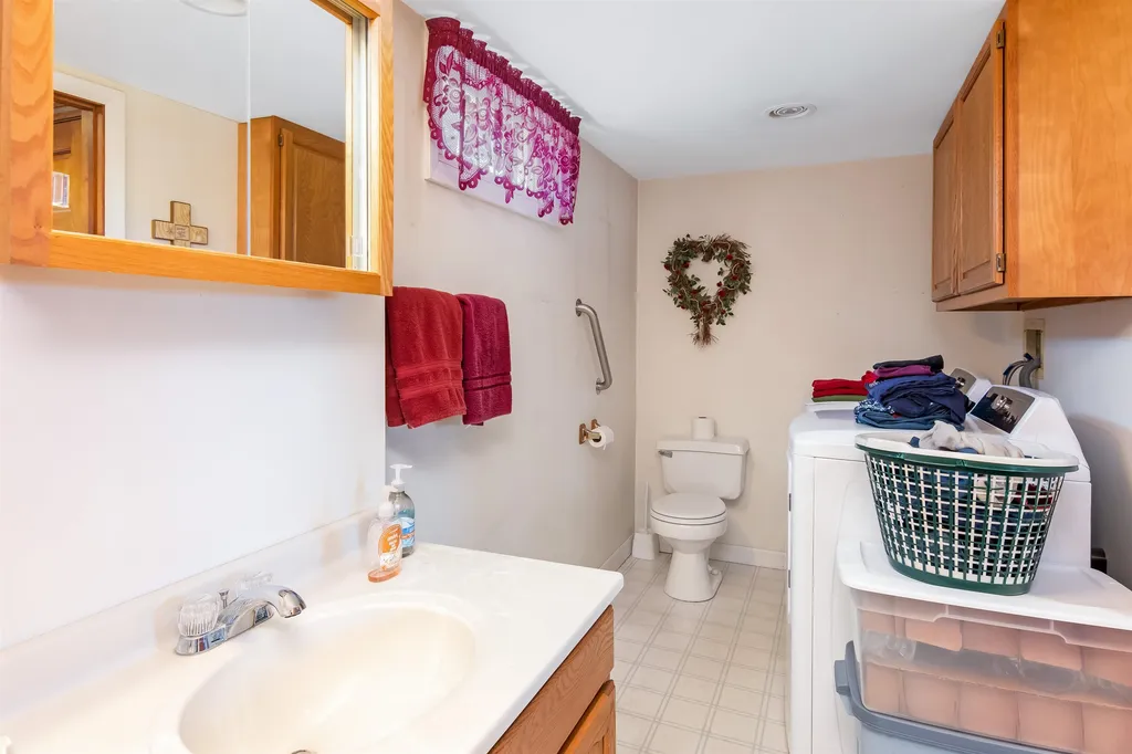 27 Cherrywood Drive Barre Town VT 05641