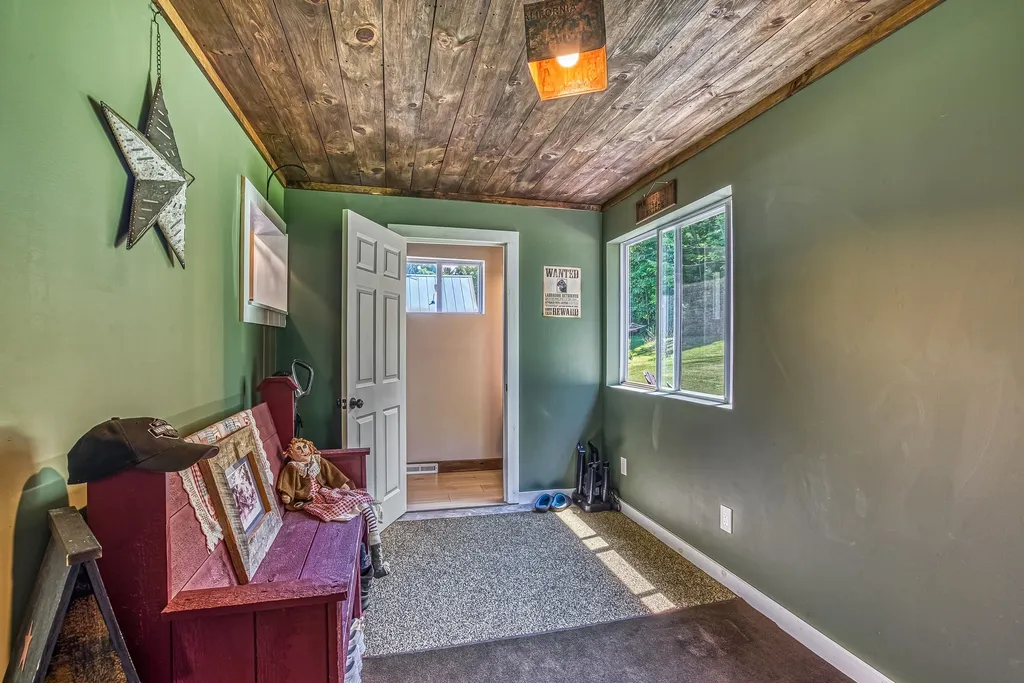 18 High Street Newport NH 03773