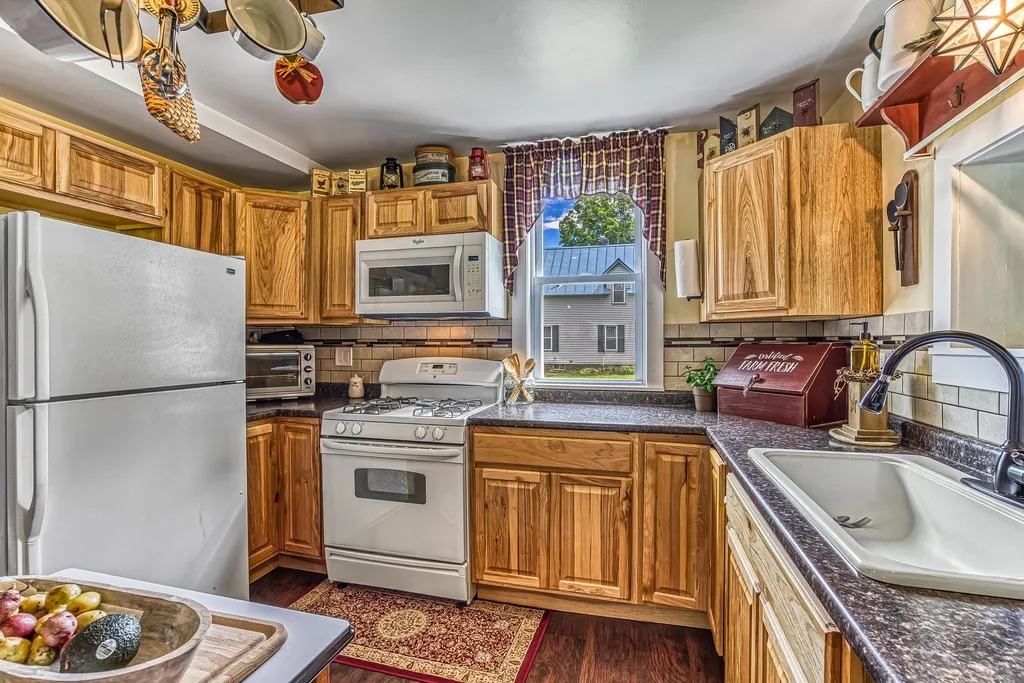 18 High Street Newport NH 03773