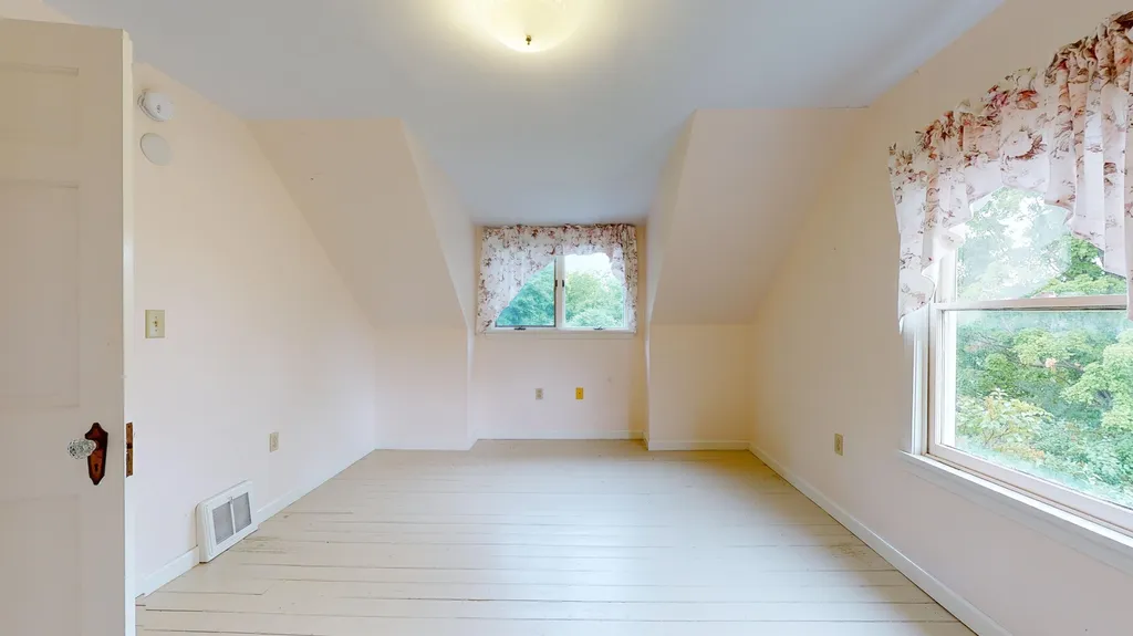 1777 Ridge Road Cornwall VT 05753