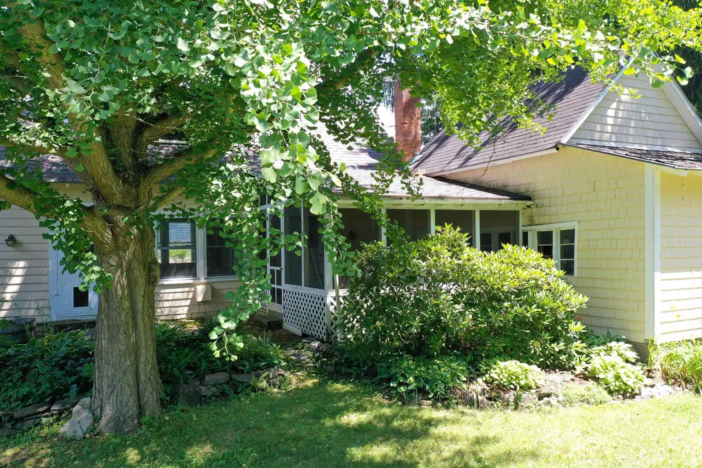 1777 Ridge Road Cornwall VT 05753