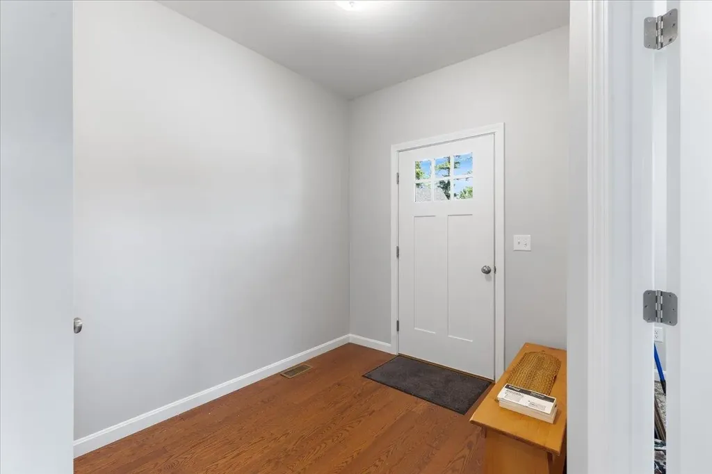 7 Venus Way Pelham NH 03076