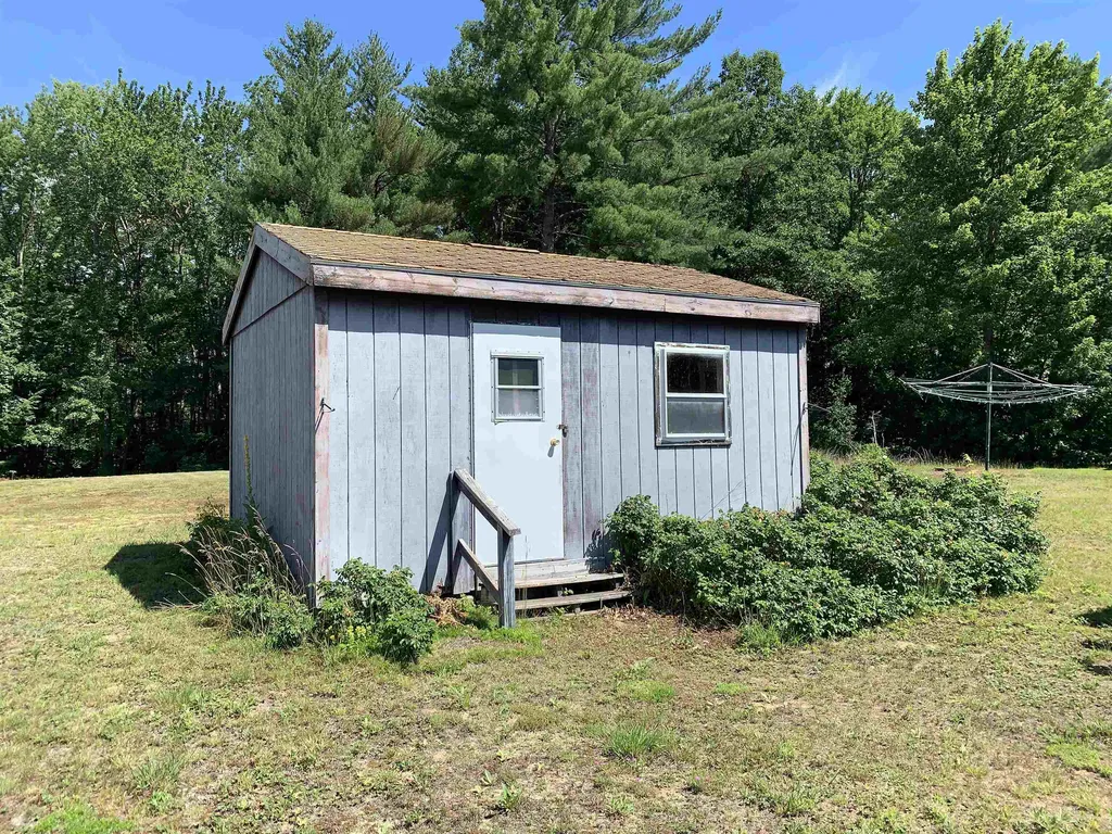 38 Cross Wind Lane Rochester NH 03867