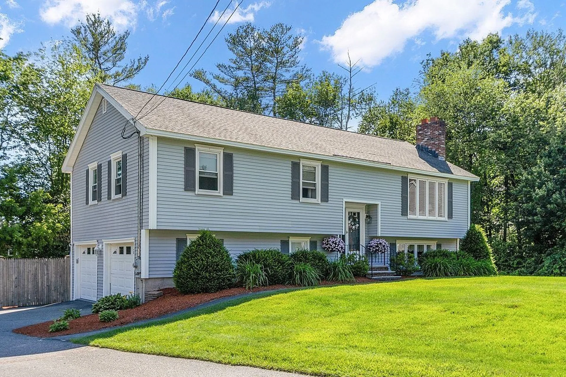6 Dawn Street Salem NH 03079