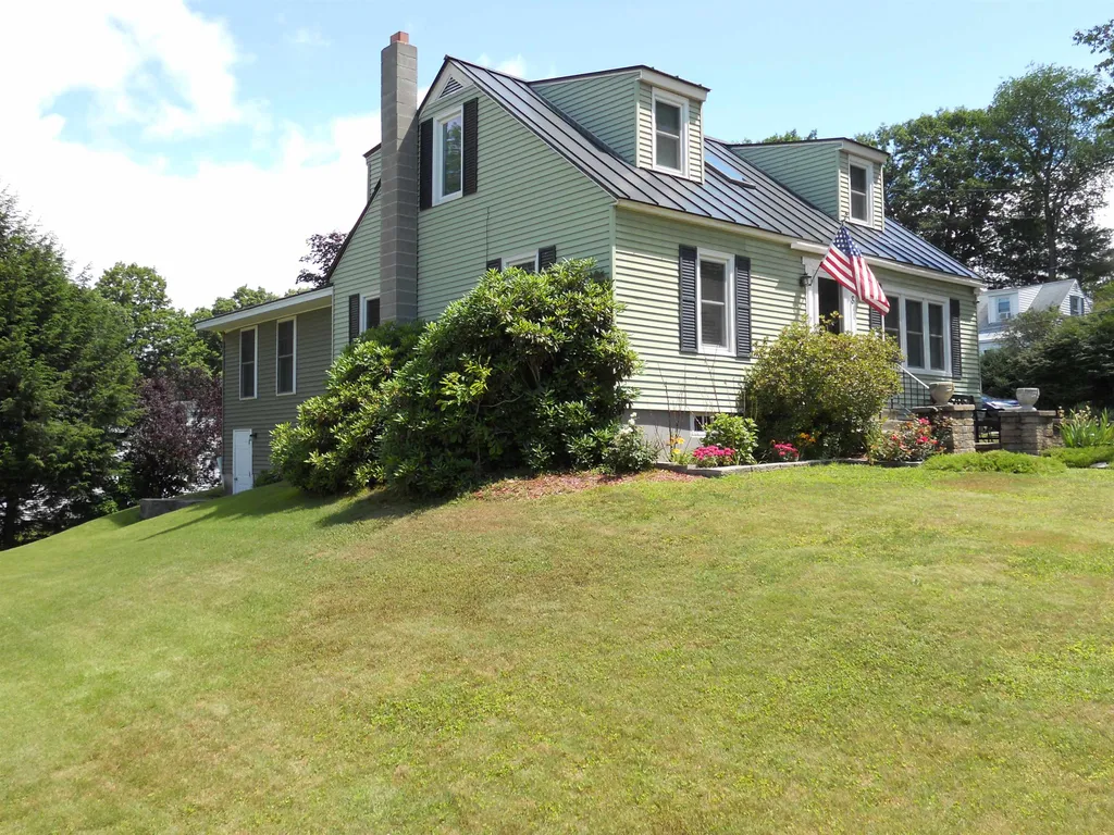 8 Harmony Lane Claremont NH 03743
