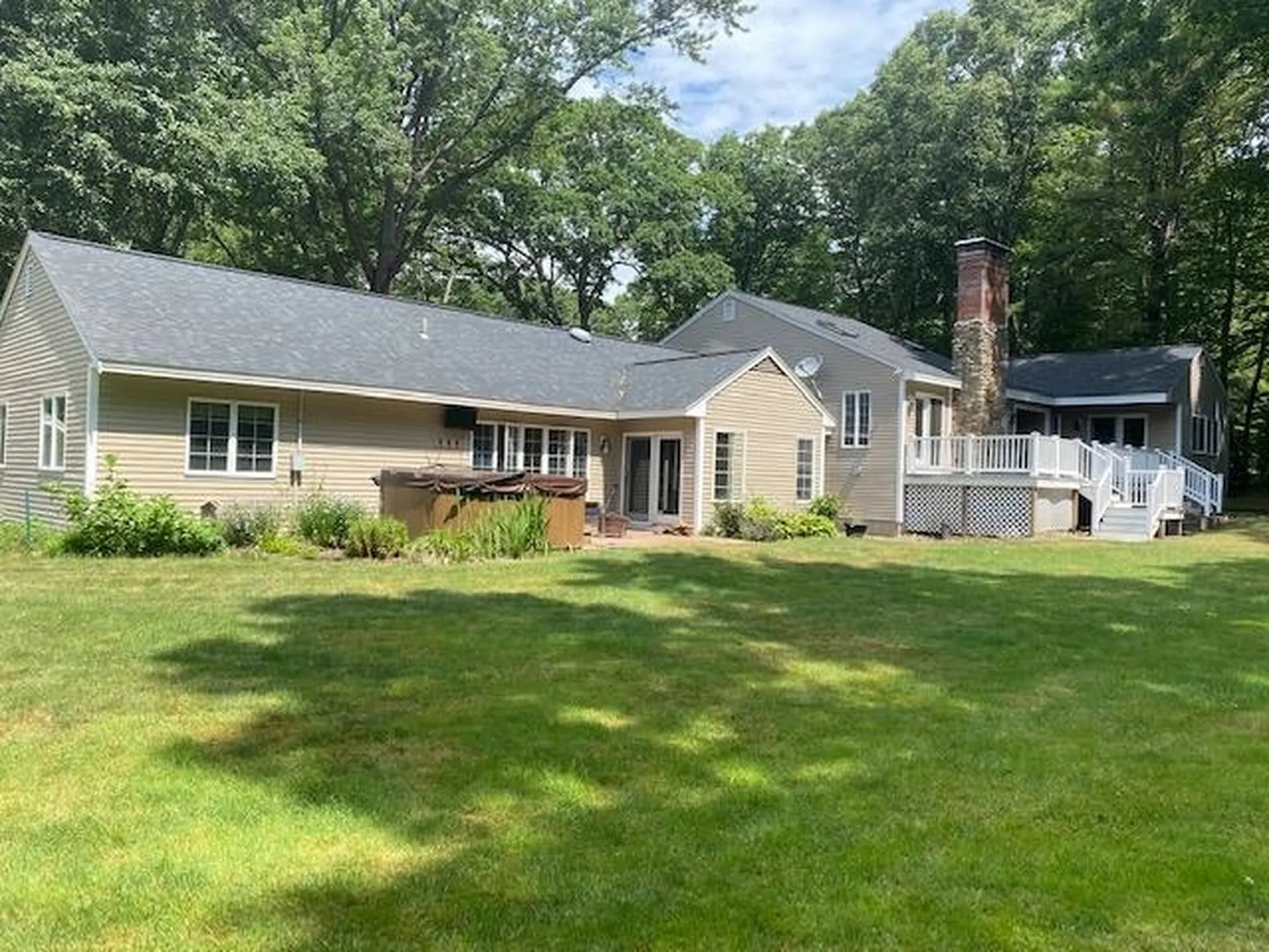 101 Woodland Road North Hampton NH 03862