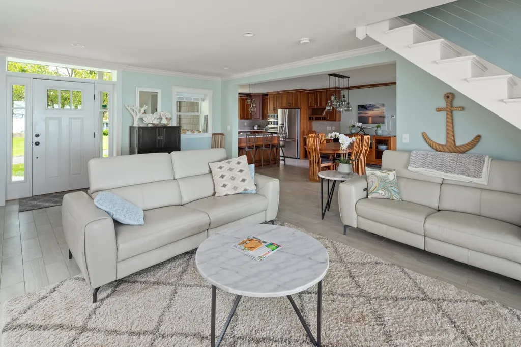 2284 Porters Point Road Colchester VT 05446